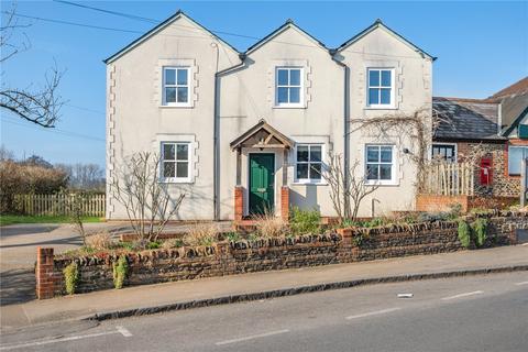 3 bedroom end of terrace house to rent, The Old Post House, Tilford, Surrey, GU10