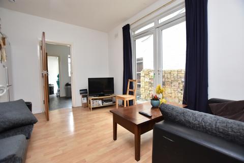 6 bedroom house share to rent - Vernon Road, London