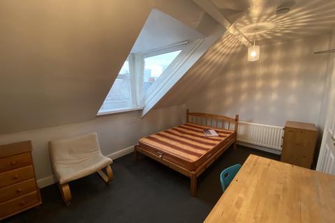 undefined, Mundella Terrace, Heaton, Newcastle upon Tyne NE6
