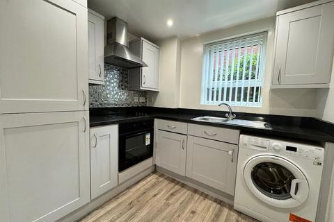 2 bedroom ground floor flat to rent, Apartment 2 51-55, Cornishway, Manchester, M22