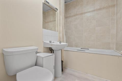 5 bedroom flat to rent, South Bridge, Central, Edinburgh, EH1