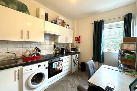 Studio to rent, Turnpike Lane, Turnpike Lane