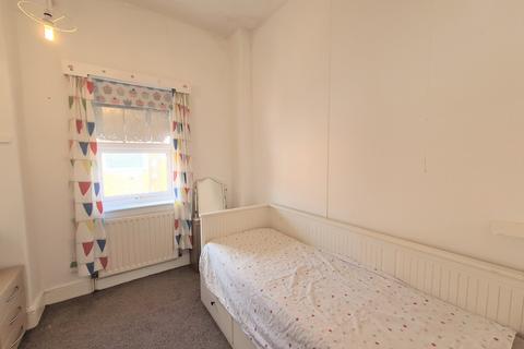 2 bedroom end of terrace house to rent, Plover Street, Preston PR1