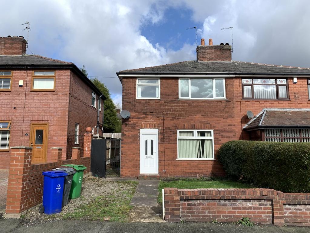 Joyce Street, New Moston 3 bed semidetached house £725 pcm (£167 pw)