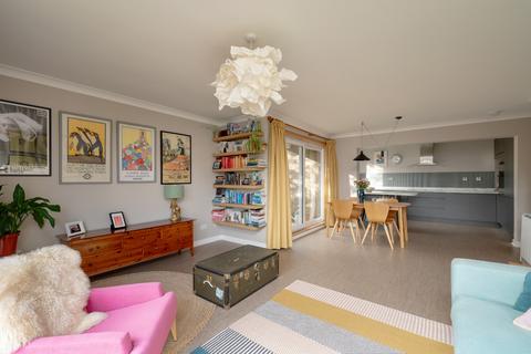 2 bedroom flat for sale, 10 Belvedere Park
