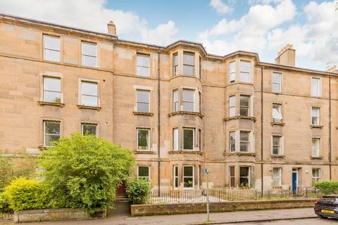 3 bedroom flat to rent, Melville Terrace, Marchmont, Edinburgh, EH9