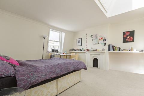 Search Studios To Rent In Queen S Gate Onthemarket Studio To Rent Cranley Gardens South Kensington London Sw7