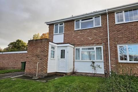 3 bedroom semi-detached house to rent - Primrose Close,  Purley On Thames,  RG8