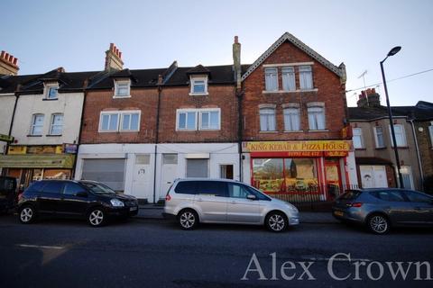 Studio to rent, Ordnance Road, Enfield