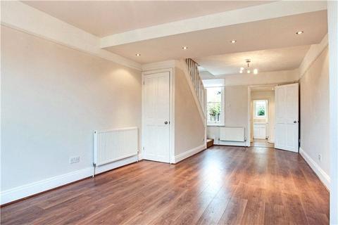 2 bedroom terraced house to rent, Greys Road, Henley-on-Thames RG9