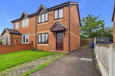 3 bed semi-detached house for rent in Mill View, Ball Green