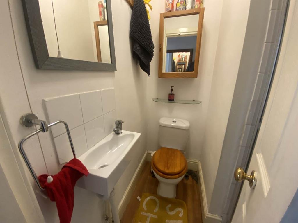 First Floor Shower R