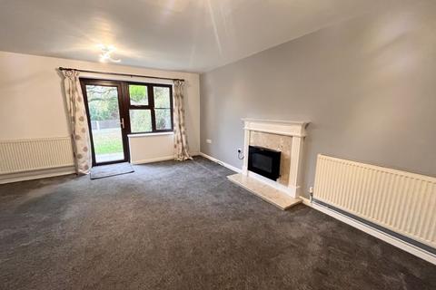 3 bedroom semi-detached house to rent, Brook Lea Close, Trefonen