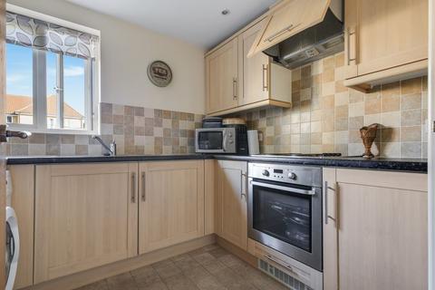 2 bedroom apartment to rent, Monarch Way, Newbury Park Station