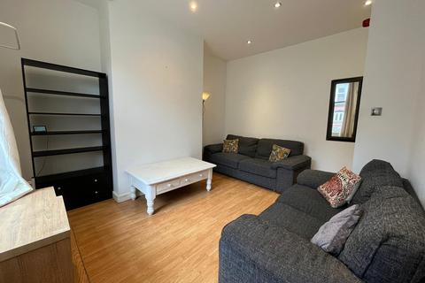 3 bedroom terraced house to rent, Highbury Terrace,  Leeds, LS6