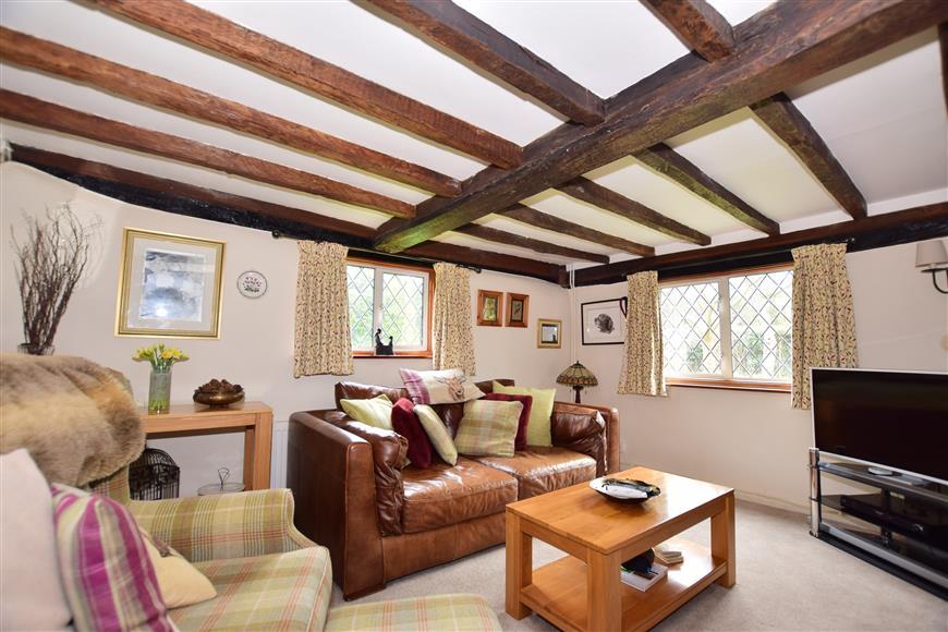 Southwater Street, Southwater, West Sussex 5 bed detached house £825,000