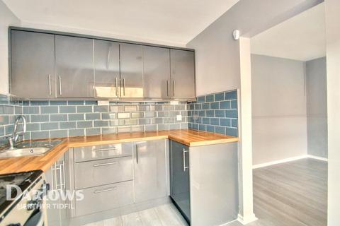 3 bedroom terraced house to rent, Crab Apple Close, Merthyr tydfil