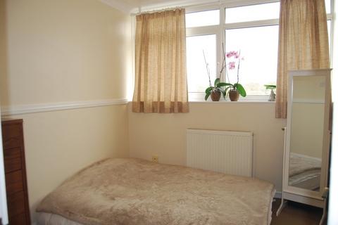 2 bedroom apartment to rent, York Parade, Tonbridge TN10