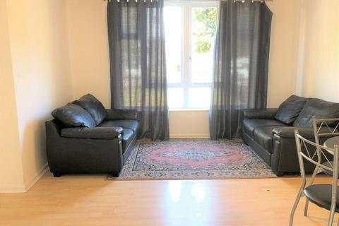 2 bedroom apartment to rent, Felixstowe Court, London