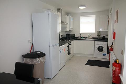 Studio to rent, Room 3, Lacey St, Widnes