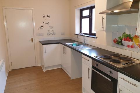 undefined, Flat 5, 12 Avenue Road, Doncaster