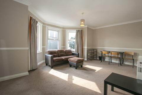 1 bedroom flat to rent, Bath Road, Lansdowne