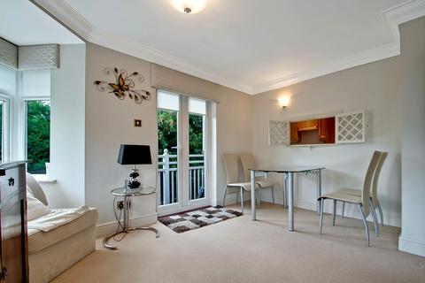 2 bedroom apartment to rent, Bushey WD23