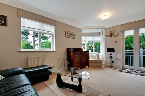 2 bedroom apartment to rent, Bushey WD23