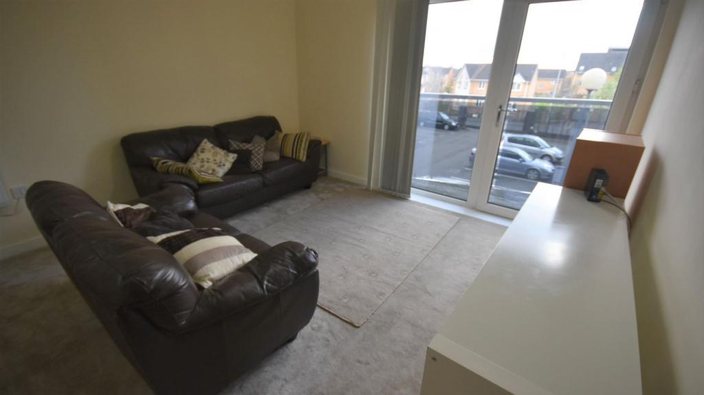 Apartment in Manchester, Hulme - View 2