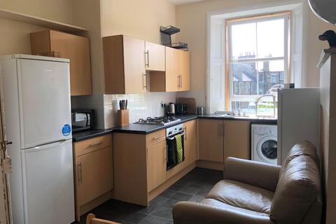 5 bedroom flat to rent, Warrender Park Terrace, Marchmont, Edinburgh, EH9