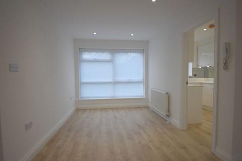 2 bedroom apartment to rent, Heath View, East Finchley, N2