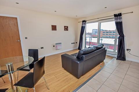 2 bedroom flat to rent, XQ7 Building, Taylorson Street South, Salford, M5