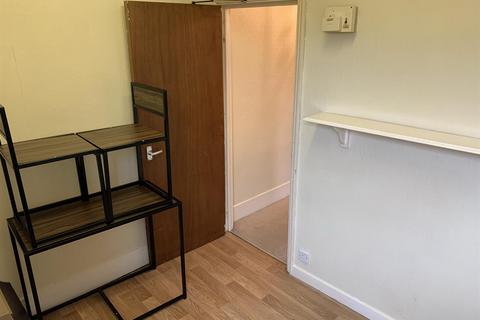 Studio to rent, 1 bed studio Grove Street, CV32 5AG