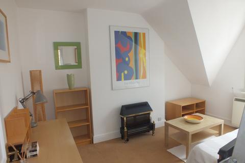 1 bedroom apartment to rent - Grove Road, Windsor