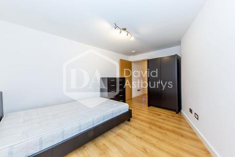 3 bedroom apartment to rent, Criterion Mews, Archway, London