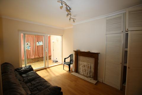 2 bedroom flat to rent, HARROW, HA2