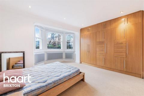 3 bedroom flat for sale - Effra Road, Brixton SW2