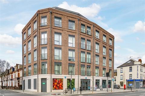 2 bedroom flat for sale, London House, 100 New Kings Road, Parsons Green, London