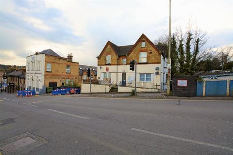 undefined, Amersham Hill, High Wycombe