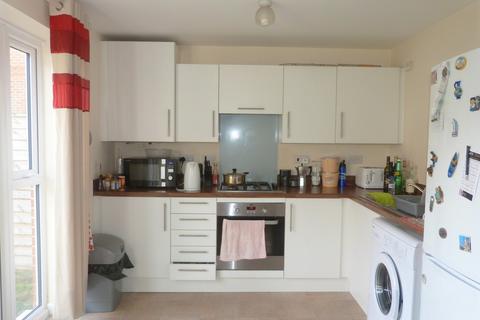 2 bedroom semi-detached house to rent, Diamond Jubilee Close, Gloucester