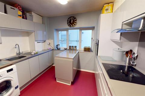 6 bedroom character property for sale, Queensbury Mews, Brighton, East Sussex