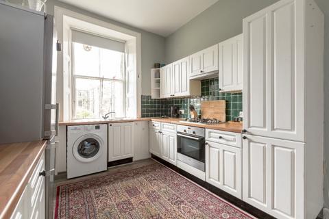 3 bedroom flat to rent, Bruntsfield Avenue, Bruntsfield, Edinburgh, EH10