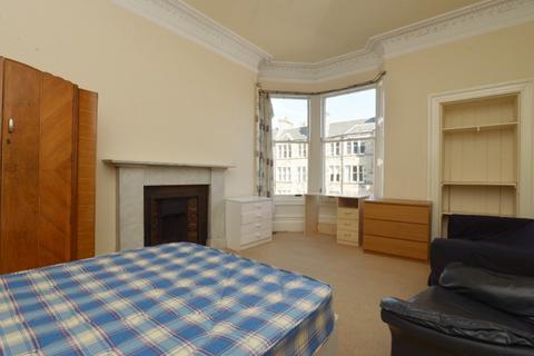 3 bedroom flat to rent, Marchmont Road, Marchmont, Edinburgh, EH9