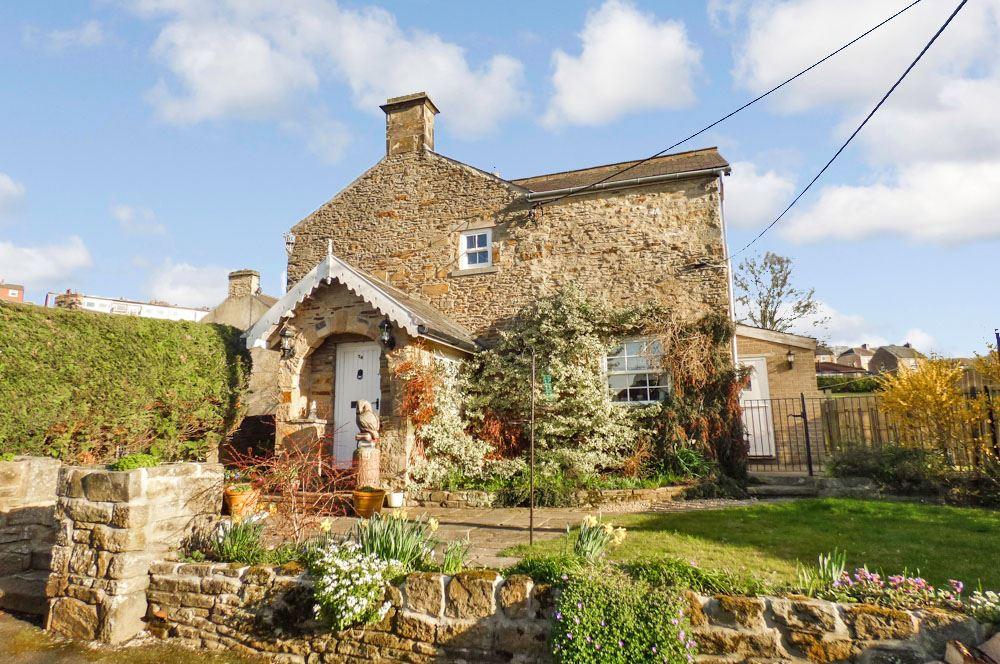 Cutlers Hall Road, Shotley Bridge, Consett, Durham, DH8 8RF 5 bed