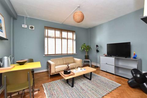 1 bedroom flat for sale, Forest Croft Forest Hill