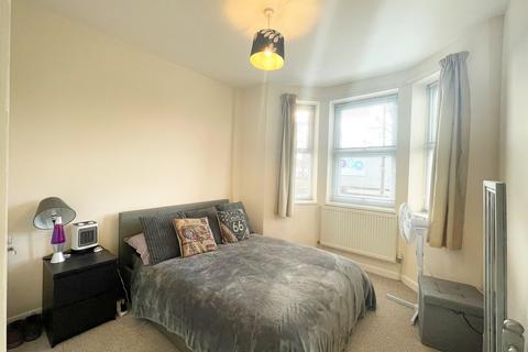 2 bedroom ground floor flat to rent, Sutton Road, Southend On Sea SS2