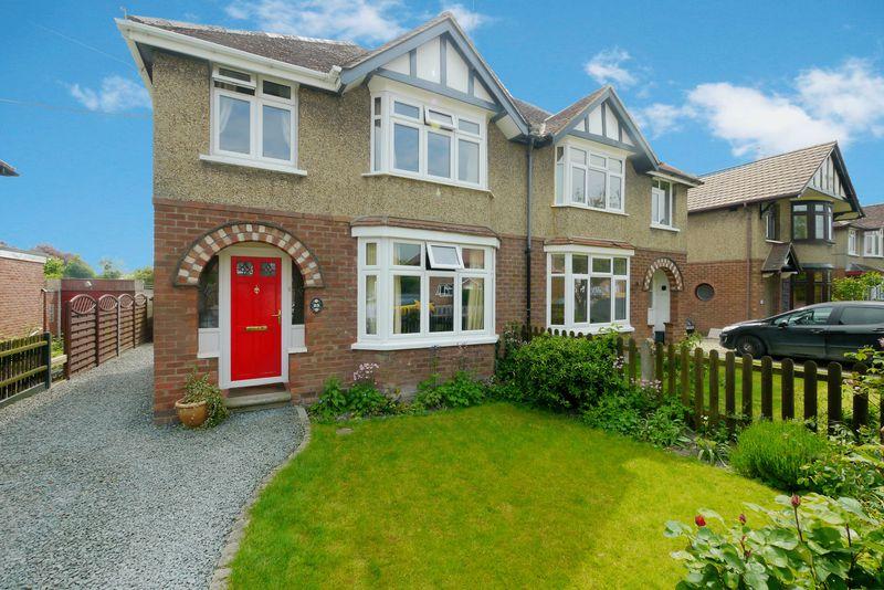 Wantage Road, Didcot 3 bed semidetached house £1,200 pcm (£277 pw)