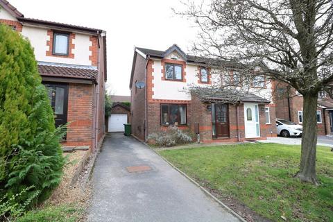3 bedroom semi-detached house to rent, Barton Drive, Solihull B93