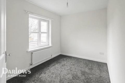 3 bedroom semi-detached house to rent, Howardian Close, Cardiff
