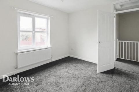 3 bedroom semi-detached house to rent, Howardian Close, Cardiff